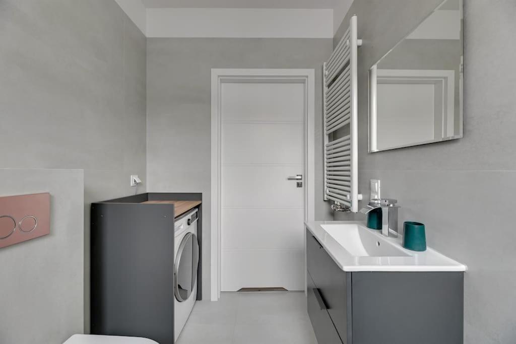 Studio Sw Piotra W Gdyni By Grand Apartments Gdynia Zewnętrze zdjęcie